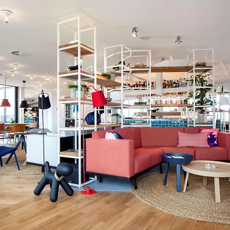 Zoku Apartahotel