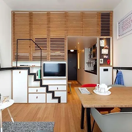 Hotel apartamentowy Zoku 4*