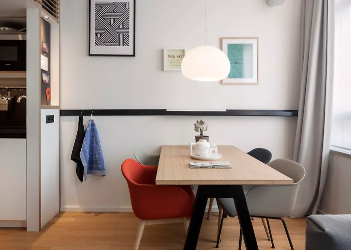 Zoku Aparthotel 4*