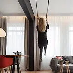 Zoku 4*